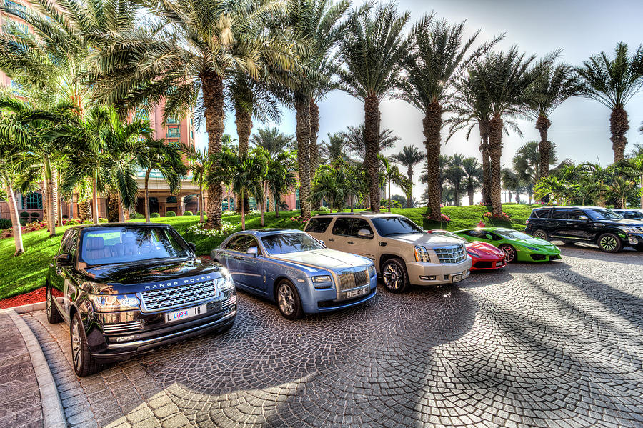 15 Tips for Renting Out a Vehicle in Dubai in 2024